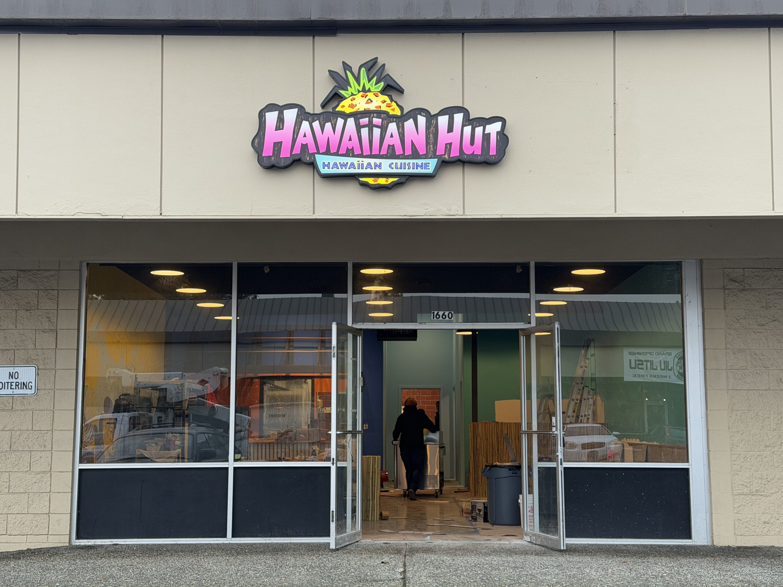 IMG_1612 Hawiian Hut sign